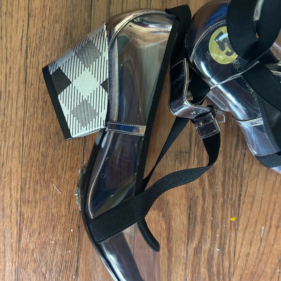 Authentic emporio armani shoes - Picture 4 of 5